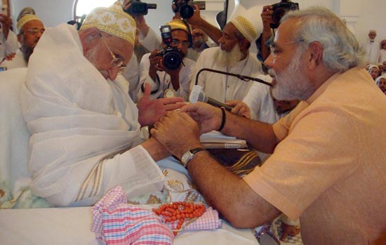Bohra leader with Modi