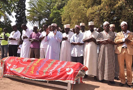 Obama's aunt Islamic burial