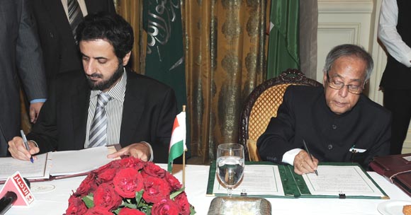 Tawfiq Fawzan Al Rabiah with Pranab Mukherji