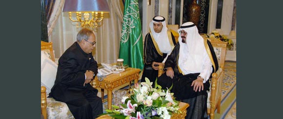Pranab with King Abdullah