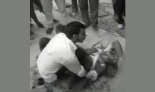 Muslims attacked in train