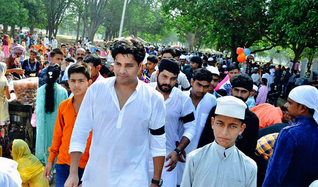 Eid with black bands