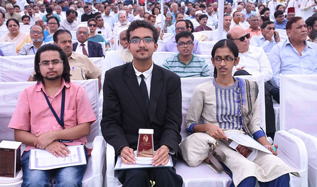 AMU Essey Competition Winners