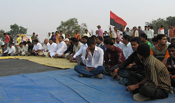 Subhash Bhamre vs Anil Gote
