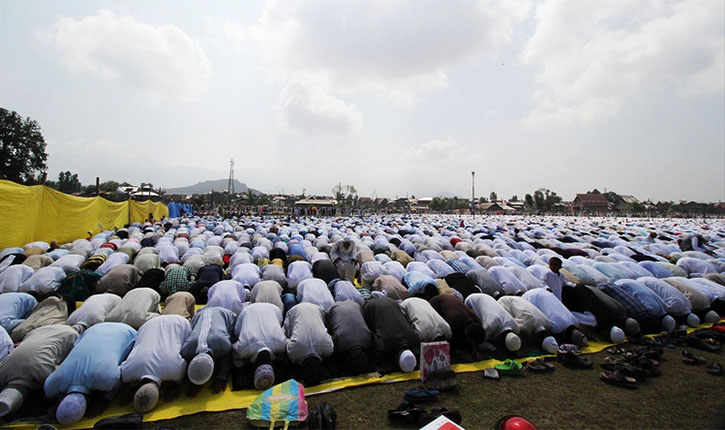 Bakra Eid Prayers Kashmir