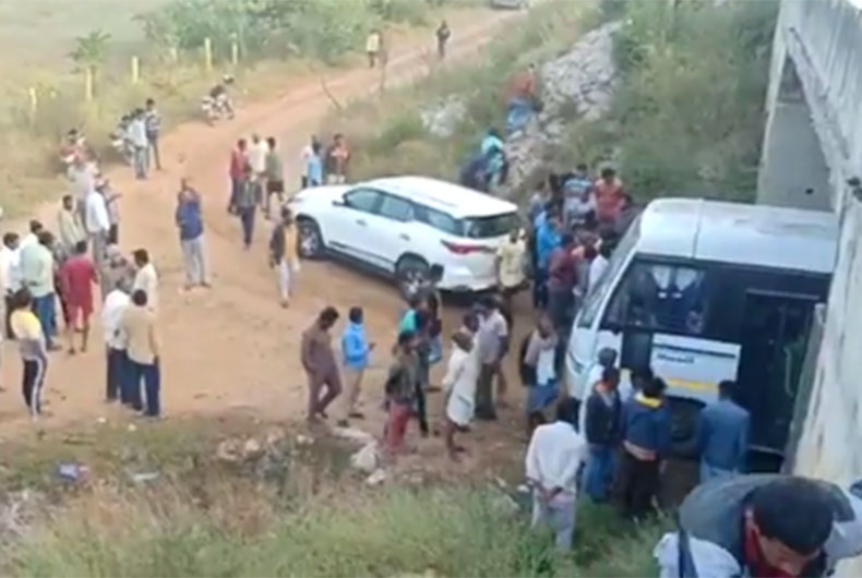 Hyderabad Rape accused gunnded down