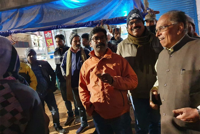 Hemant Soren on campaign trail