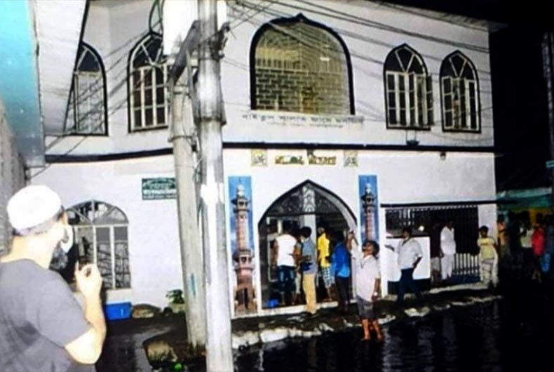 Bangladesh Mosque Explosion