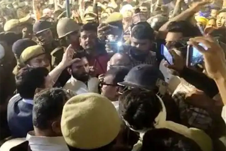 Varanasi EVM Caught