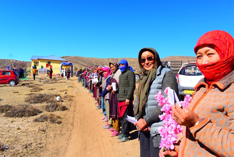 At minus 10 degree C, world's highest polling station in Himachal sees 100% turnout