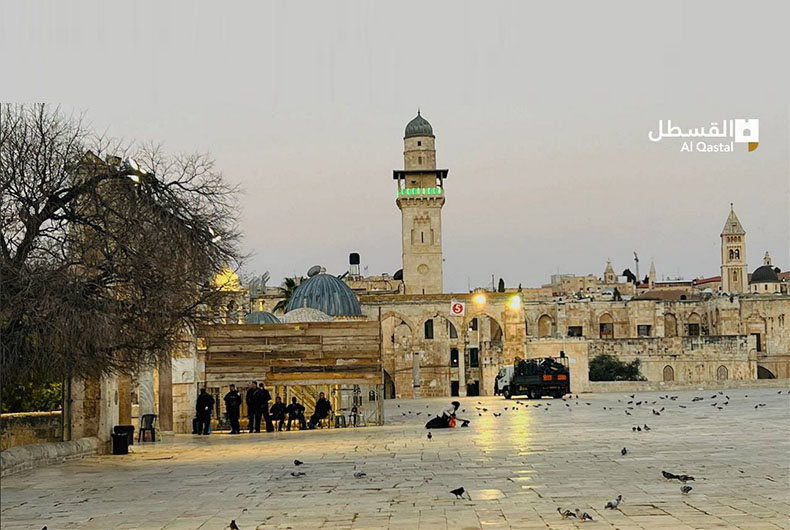 Al Aqsa Now - After Israeli troops, settlers storm the Holy Site