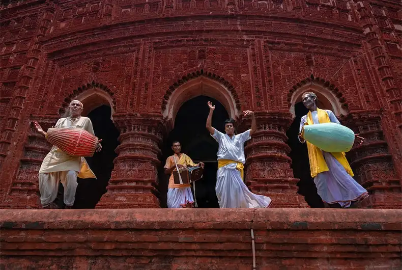 Mughal India is Not of Fights Between Hindus and Muslims