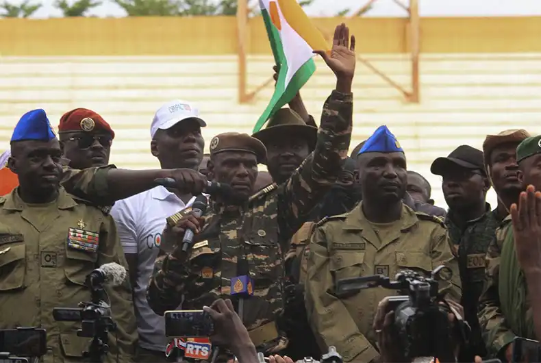 France asked to withdraw its forces, ambassador from Niger