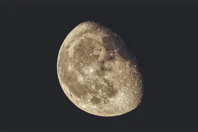 Astronomers reveal new details about Moon, its evolution