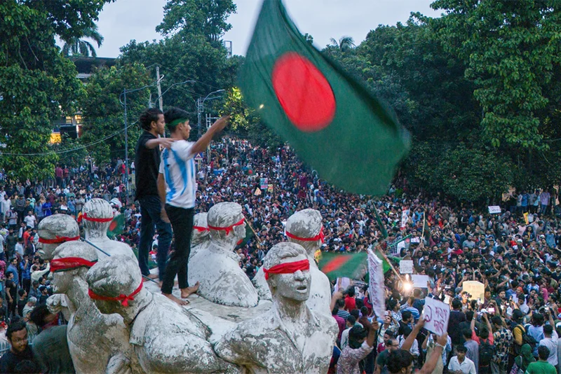 Bangladesh: Over 60, including 13 policemen, killed in renewed protest