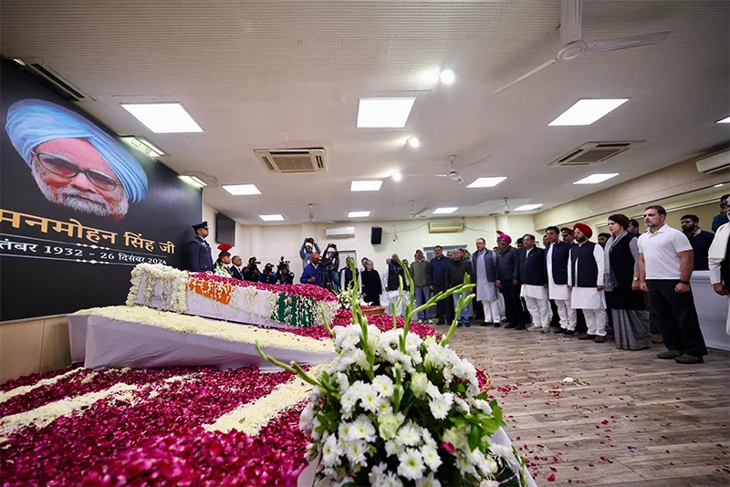 In Pictures: India Bids Farewell to Dr Manmohan Singh