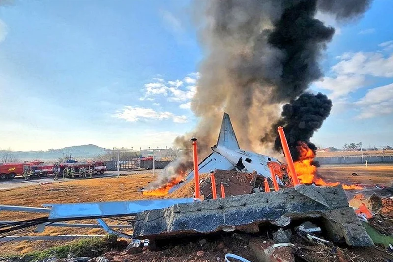 All passengers, except two, dead as Jeju Air flight crashes in South Korea