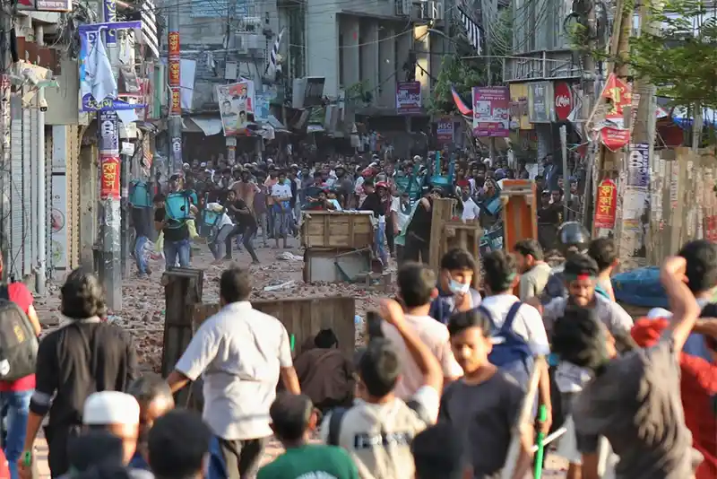 Bangladesh students' protest over job quota leaves 32 dead, thousands injured