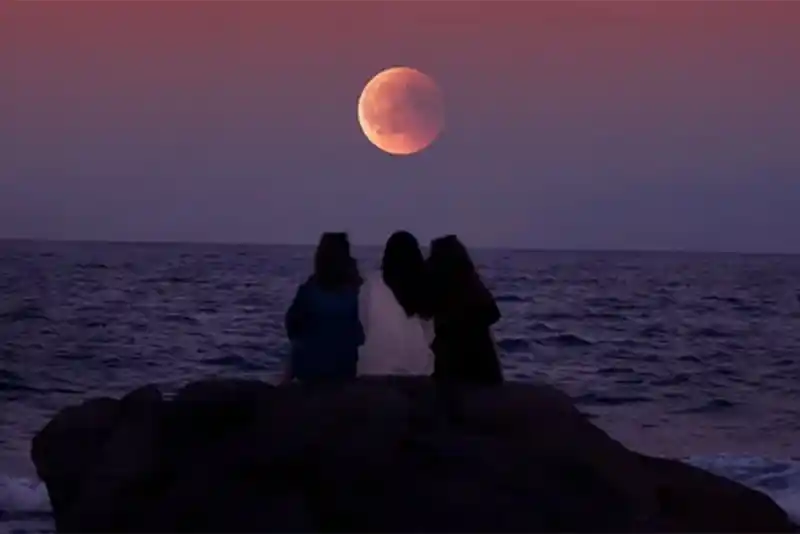 Dhul Hijjah 1445 AH Full Moon to be 'Strawberry Moon'