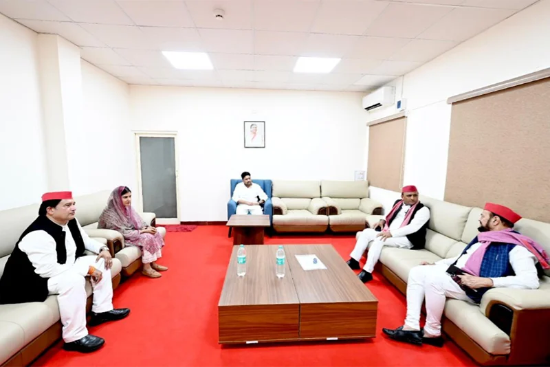 In Malegaon, Akhilesh announces 4 candidates for 2024 Maharashtra Polls