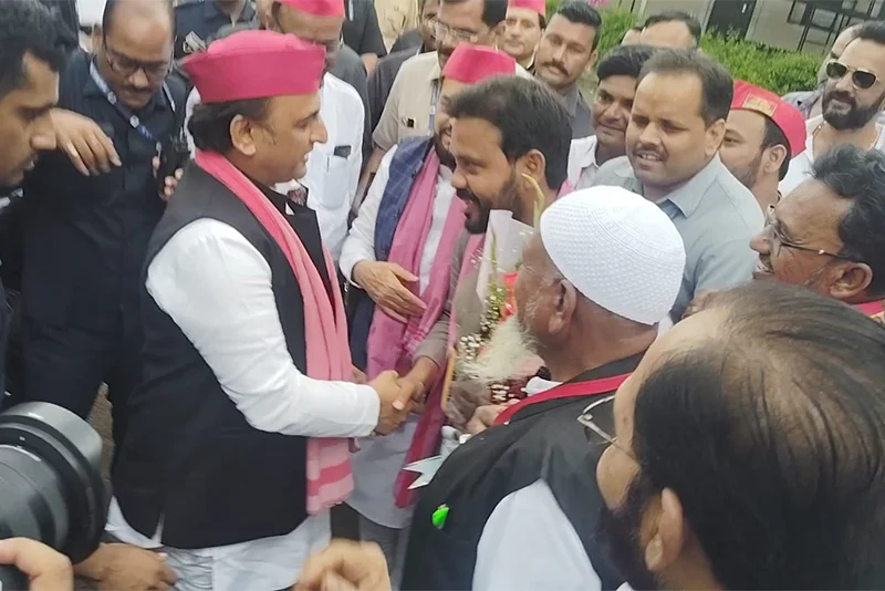 In Malegaon, Akhilesh announces 4 candidates for 2024 Maharashtra Polls
