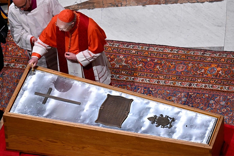 In Pictures: Pope Francis laid to rest in Vatican City